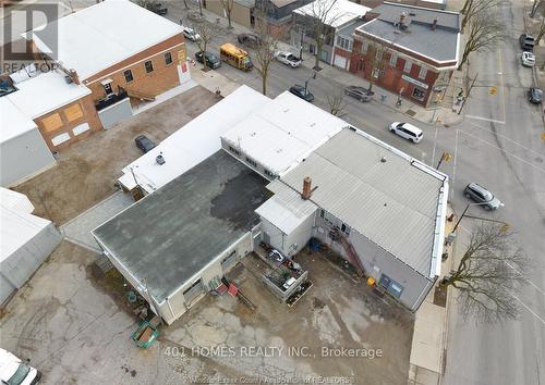 100 London, Chatham-Kent, ON 