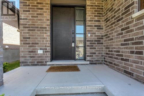 33 Martin Street, Tillsonburg, ON - Outdoor