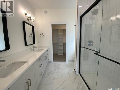 242 Doran Way, Saskatoon, SK - Indoor Photo Showing Bathroom