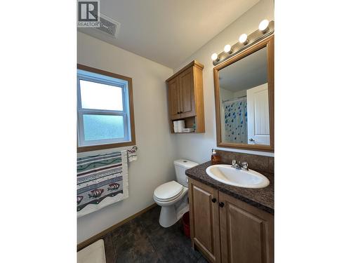 2510 North Bonaparte Road, 70 Mile House, BC - Indoor Photo Showing Bathroom