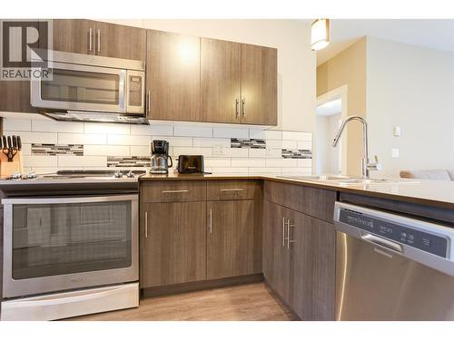 206 110 Baxter Avenue, Kitimat, BC - Indoor Photo Showing Kitchen With Upgraded Kitchen