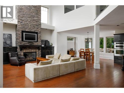 3192 Vineyard View Drive, West Kelowna, BC - Indoor Photo Showing Living Room With Fireplace