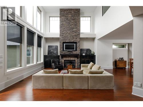 3192 Vineyard View Drive, West Kelowna, BC - Indoor Photo Showing Living Room With Fireplace