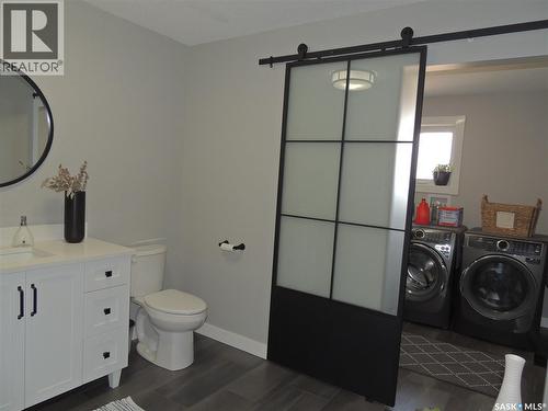 Yergens Acreage, Estevan Rm No. 5, SK - Indoor Photo Showing Laundry Room