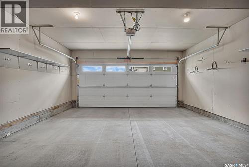 503 Schmeiser Avenue, Saskatoon, SK - Indoor Photo Showing Garage