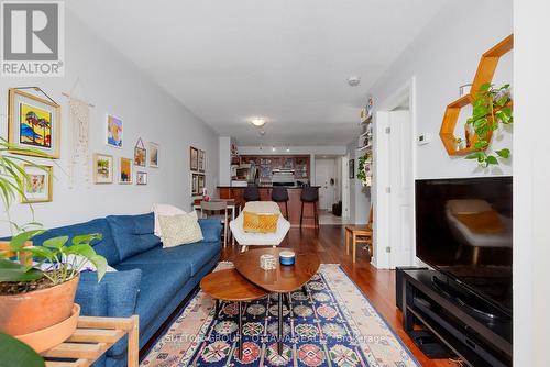 508 - 138 Somerset Street W, Ottawa, ON - Indoor Photo Showing Living Room