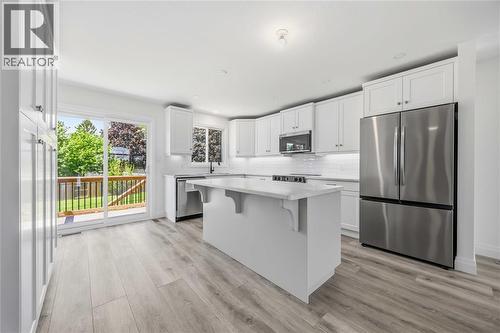 519 Mint Julep Drive, St Clair, ON - Indoor Photo Showing Kitchen With Upgraded Kitchen