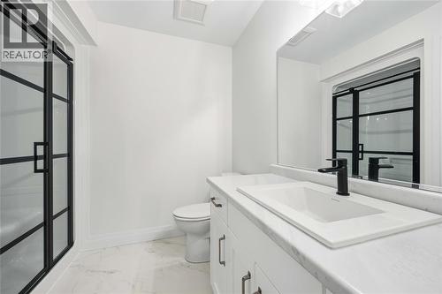 519 Mint Julep Drive, St Clair, ON - Indoor Photo Showing Bathroom