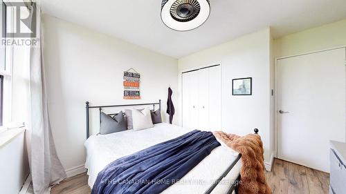 115 - 1055 A Forestwood Drive, Mississauga, ON - Indoor Photo Showing Bedroom