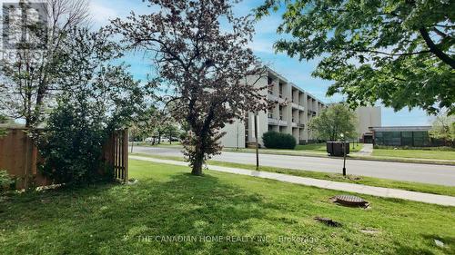 115 - 1055 A Forestwood Drive, Mississauga, ON - Outdoor