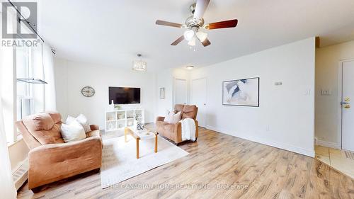 115 - 1055 A Forestwood Drive, Mississauga, ON - Indoor Photo Showing Living Room
