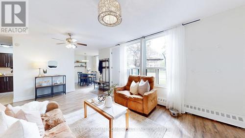 115 - 1055 A Forestwood Drive, Mississauga, ON - Indoor Photo Showing Living Room