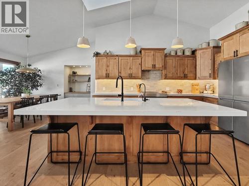 8170 Plotnikoff Road, Grand Forks, BC - Indoor Photo Showing Kitchen With Upgraded Kitchen