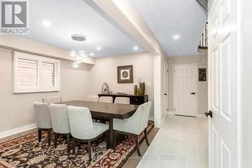 5952 Grossbeak Drive, Mississauga, ON - Indoor Photo Showing Dining Room
