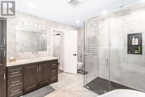 5952 Grossbeak Drive, Mississauga, ON - Indoor Photo Showing Bathroom