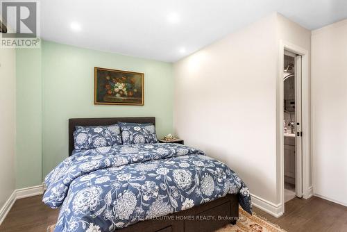 5952 Grossbeak Drive, Mississauga, ON - Indoor Photo Showing Bedroom
