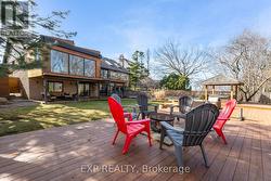 39 HILTS DRIVE  Hamilton, ON L8G 3H5