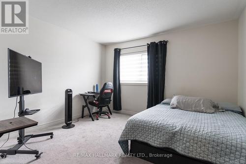 278 Sharon Creek Drive, East Gwillimbury, ON - Indoor Photo Showing Bedroom