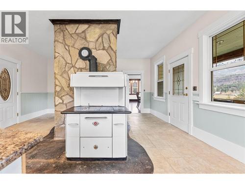 main floor - 3135 Edes Road, Salmon Arm, BC - Indoor