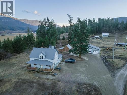 3135 Edes Road, Salmon Arm, BC - Outdoor With View