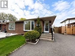 137 BONHAM BOULEVARD Mississauga, ON L5M 1C8