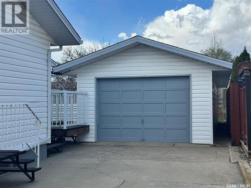 423 7Th Avenue W, Biggar, SK - Outdoor