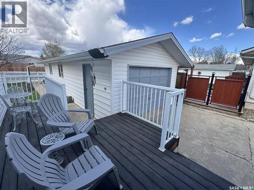 423 7Th Avenue W, Biggar, SK - Outdoor With Deck Patio Veranda With Exterior