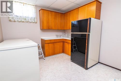 512 9Th Street E, Wynyard, SK - Indoor Photo Showing Laundry Room