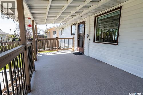 512 9Th Street E, Wynyard, SK - Outdoor With Exterior