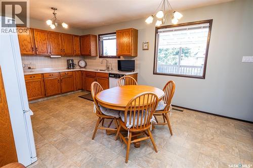 512 9Th Street E, Wynyard, SK - Indoor