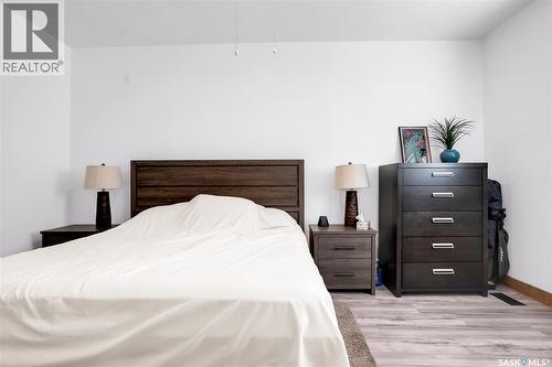 310 F Avenue S, Saskatoon, SK - Indoor Photo Showing Bedroom