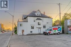 430 WYANDOTTE STREET West Windsor, ON N9A 5X4