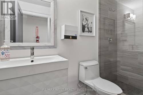 10 - 160 Cidermill Avenue, Vaughan, ON 