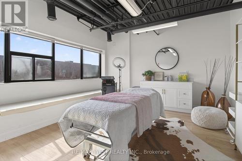 10 - 160 Cidermill Avenue, Vaughan, ON 