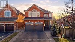 2070 WILLHAVEN TRAIL Oakville, ON L6M 5G3
