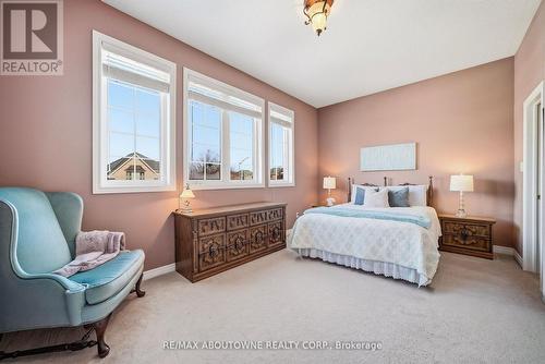 2070 Willhaven Trail, Oakville, ON - Indoor Photo Showing Bedroom