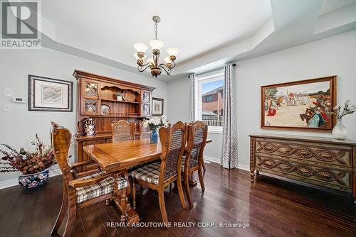 2070 Willhaven Trail, Oakville, ON - Indoor Photo Showing Dining Room