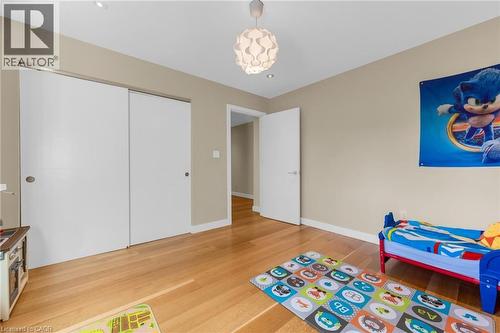 39 Hilts Drive, Stoney Creek, ON - Indoor Photo Showing Other Room