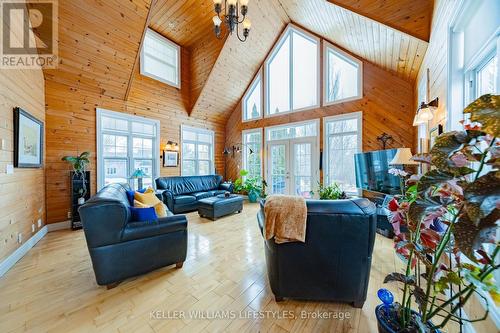 73028 Denise Court, Bluewater (Zurich), ON - Indoor