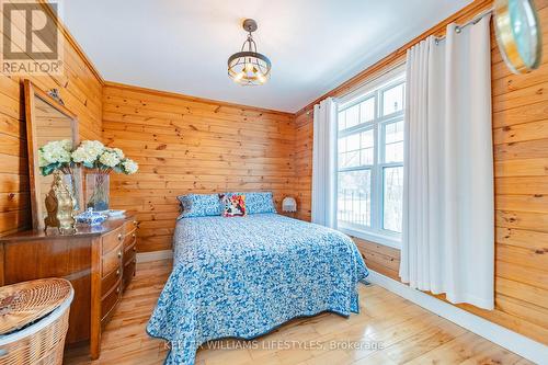 73028 Denise Court, Bluewater (Zurich), ON - Indoor Photo Showing Bedroom