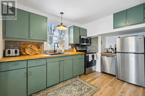 248 Lincoln Road W, Fort Erie (Crystal Beach), ON - Indoor Photo Showing Kitchen