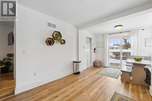 248 Lincoln Road W, Fort Erie (Crystal Beach), ON - Indoor