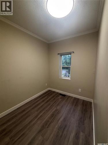 1306 B Avenue N, Saskatoon, SK - Indoor Photo Showing Other Room