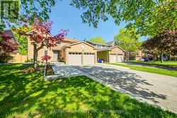 17 GARNISH GREEN MAIN Markham, ON L3P 4P4