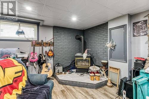 60 Allan, Coniston, ON - Indoor