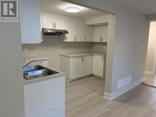 5380 Mericourt Road, Burlington, ON - Indoor Photo Showing Kitchen With Double Sink