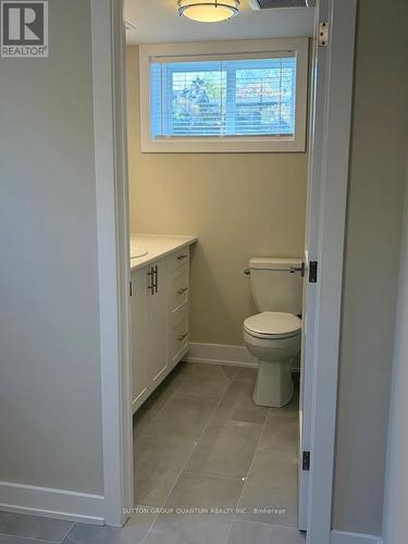 5380 Mericourt Road, Burlington, ON - Indoor Photo Showing Bathroom
