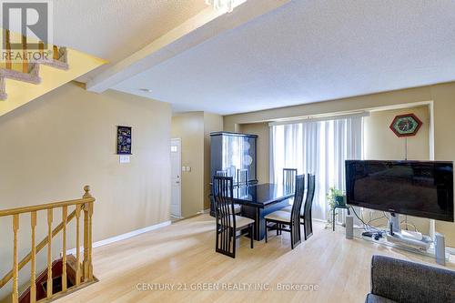 3 Desert Sand Drive, Brampton, ON - Indoor