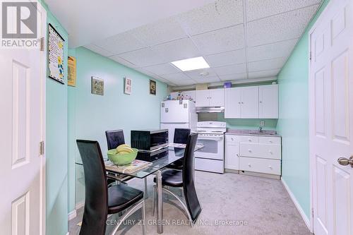 3 Desert Sand Drive, Brampton, ON - Indoor