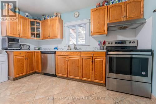 33 Dominion Avenue, Kapuskasing, ON - Indoor Photo Showing Kitchen